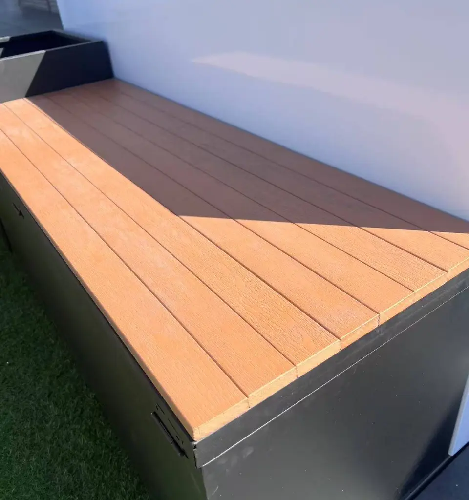 planter_box_seat_11.webp