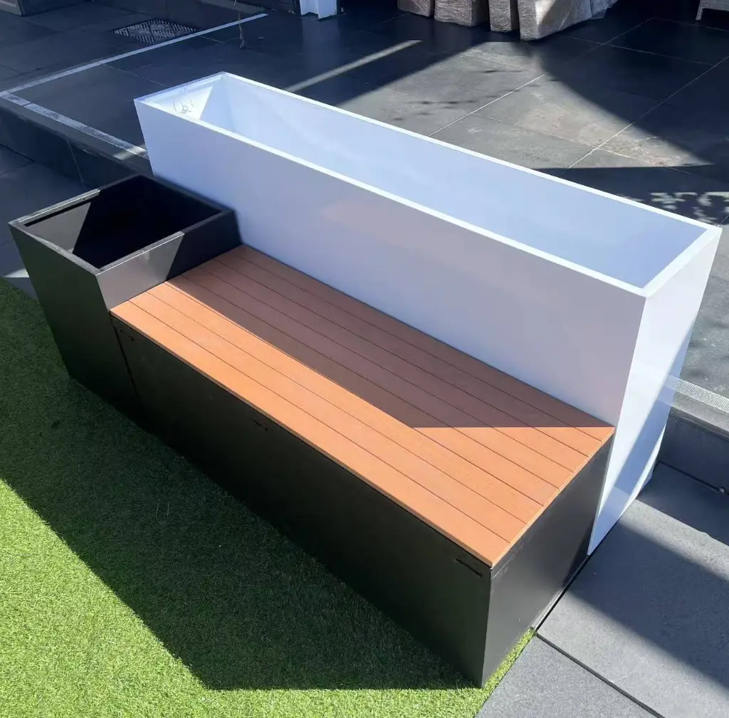 planter_box_seat_1.webp