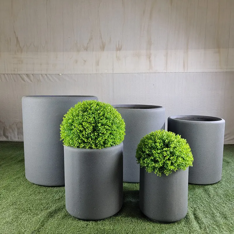 large_planter_POT_027_2.webp