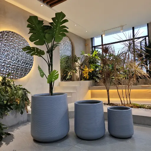 005 3 Piece Large Planter Pot Set